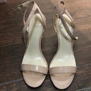 Nine West nude shoes